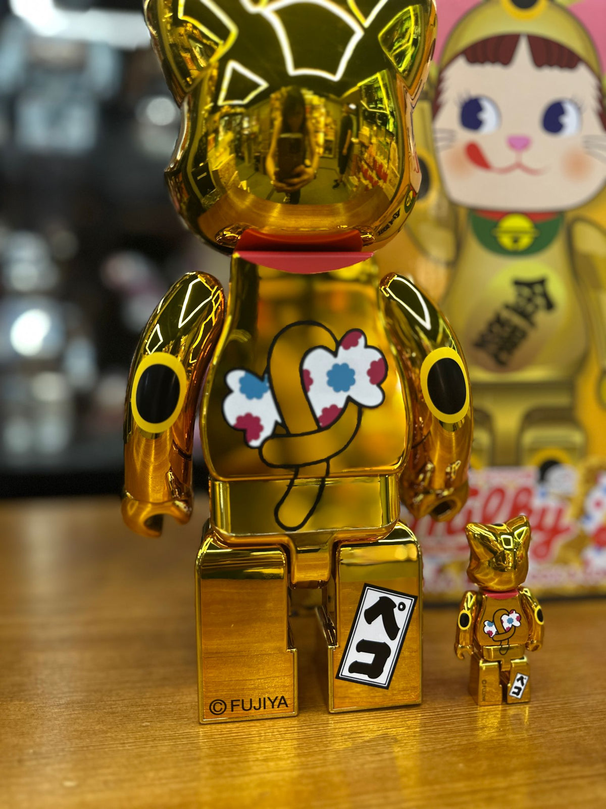 100% & 400% NY@BRICK 招き猫 ペコちゃん 金メッキ