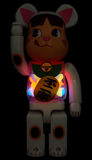 100％ & 400％ BE@RBRICK 招き猫 ペコちゃん 白メッキ 蓄光ミルキー入り