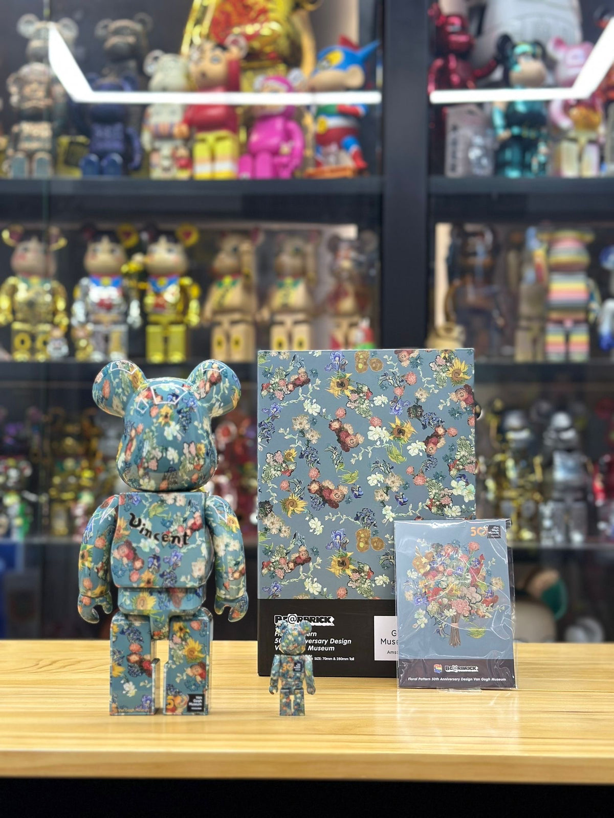 100% & 400% BE@RBRICK × Van Gogh Museum Floral Pattern 50th Anniversary Design Van Gogh Museum 梵高