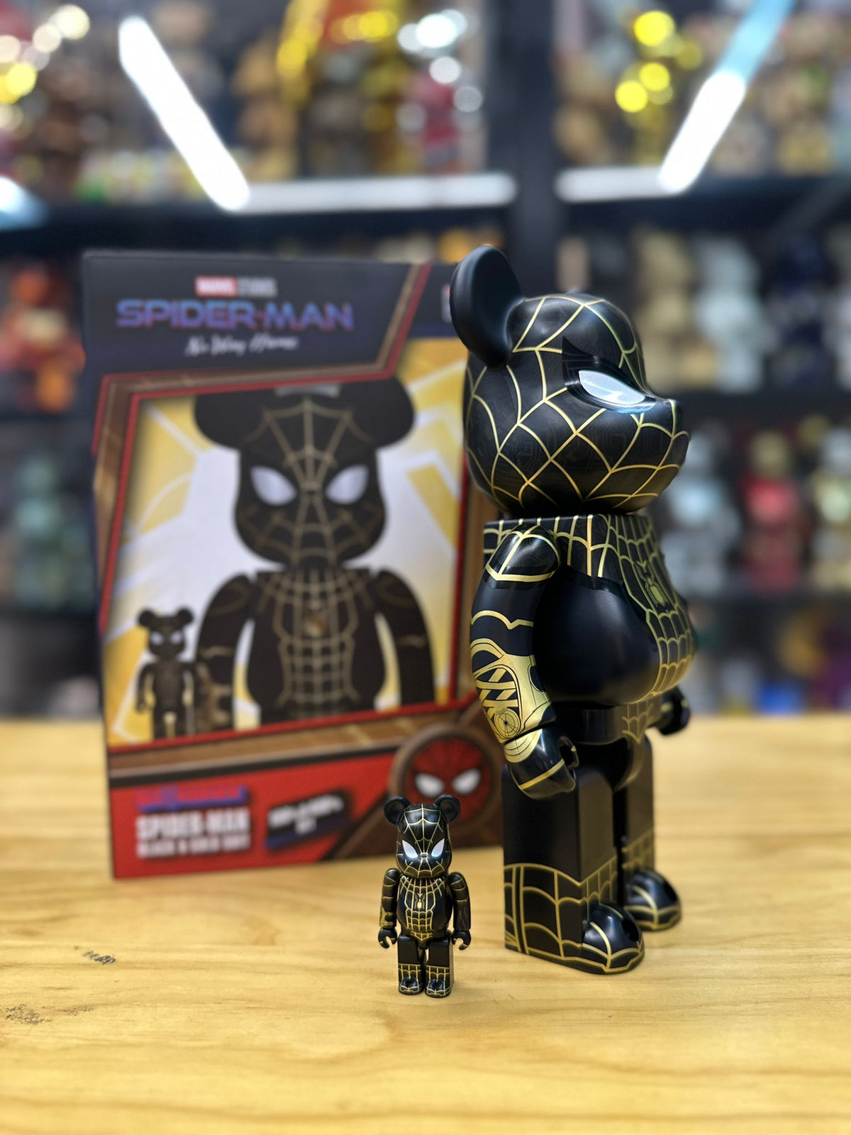 100％ & 400％ BE@RBRICK SPIDER-MAN BLACK & GOLD SUIT