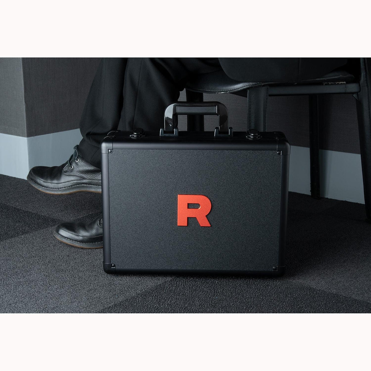 [sv10] Pokemon 火箭隊的榮譽 手提箱套裝 Team Rocket's Glory Suitcase set