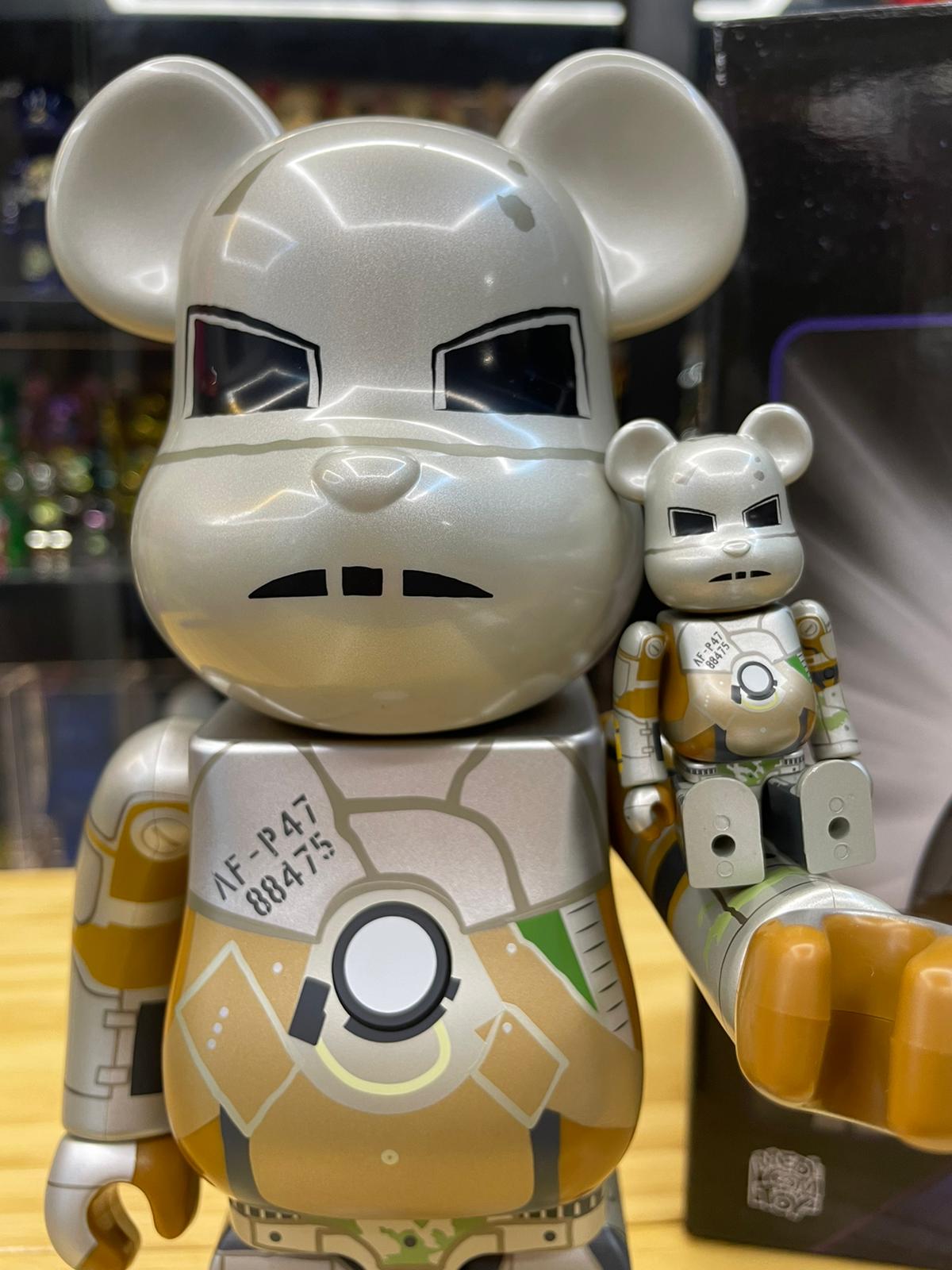 100% & 400% Be@rbrick IRON MAN MARK 1