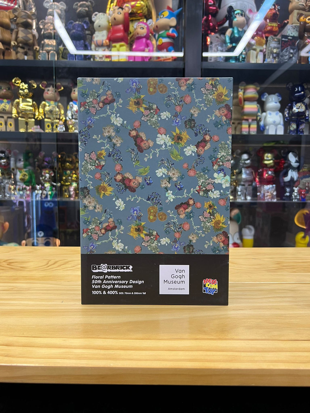 100% & 400% BE@RBRICK × Van Gogh Museum Floral Pattern 50th Anniversary Design Van Gogh Museum 梵高