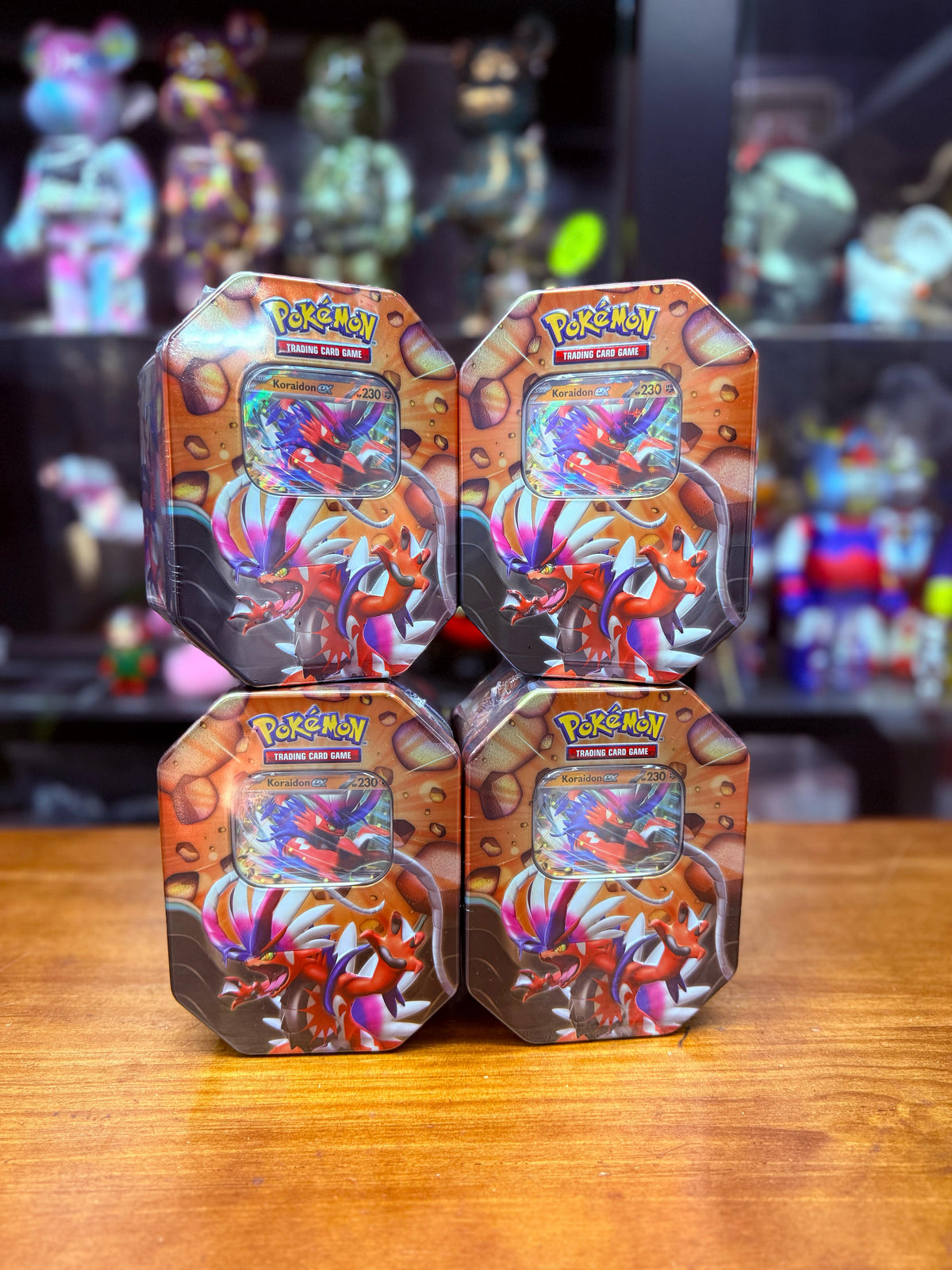 Pokemon Slashing Legends Tin