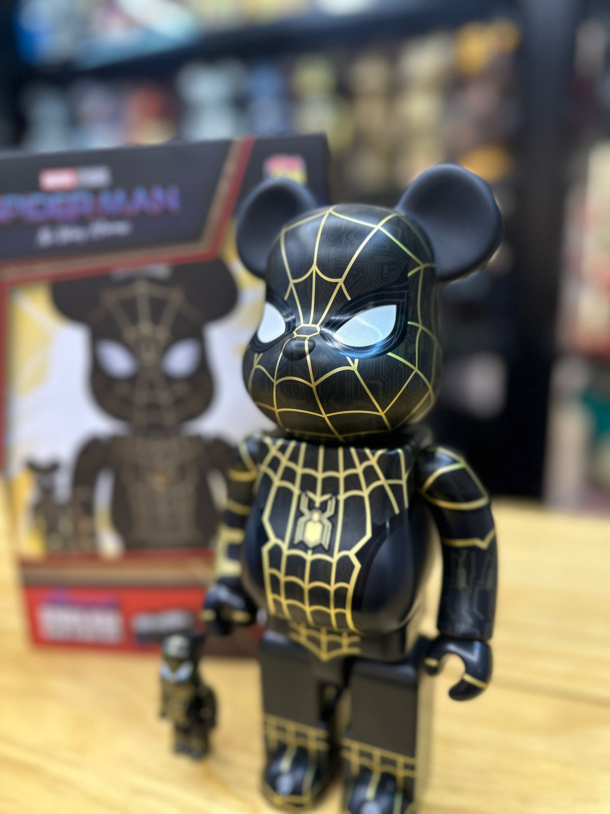 100％ & 400％ BE@RBRICK SPIDER-MAN BLACK & GOLD SUIT